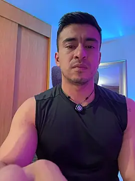 Chris_Clarck লাইভ XXX চ্যাট