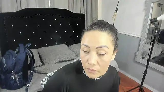 gaby_trent live XXX chat