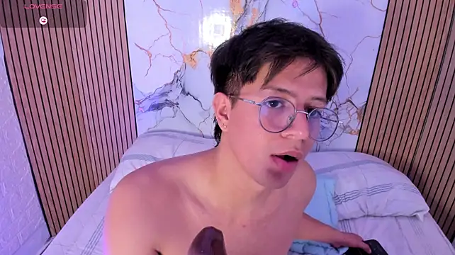 VickBennet live XXX chat