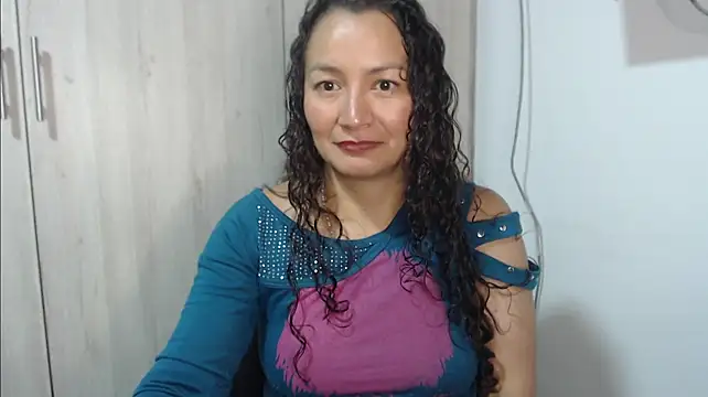 Chat +18 de khawit_1 ao vivo