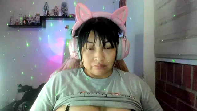 Shaddycute_ Chat XXX in diretta