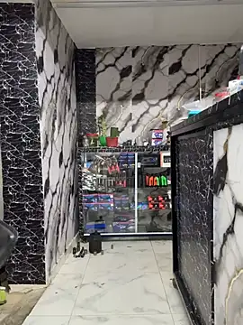XXX chat uživo modela Paul22cm-