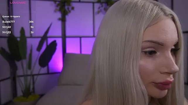BarbieKara Chat XXX live