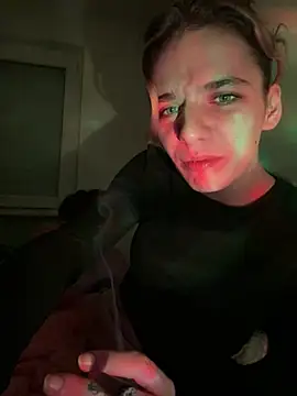 MissGoldieB XXX чат на живо