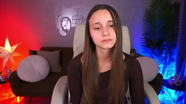 TinyNatalie Chat XXX live