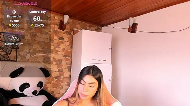 Khaiimy Chat XXX in diretta