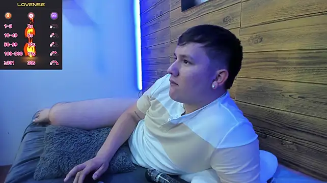 Živý XXX chat damian_miller7