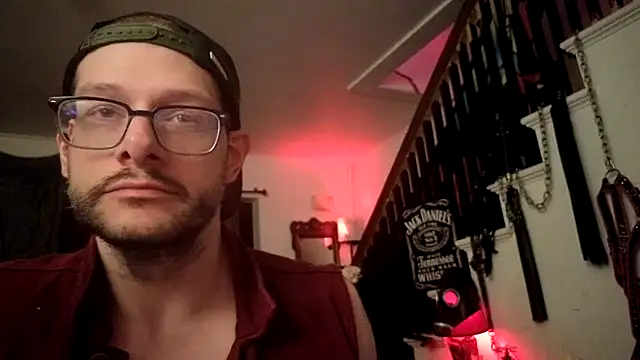 צ'אט XXX בשידור חי של MasterDaddyCool