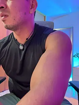 צ'אט XXX בשידור חי של Chris_Clarck