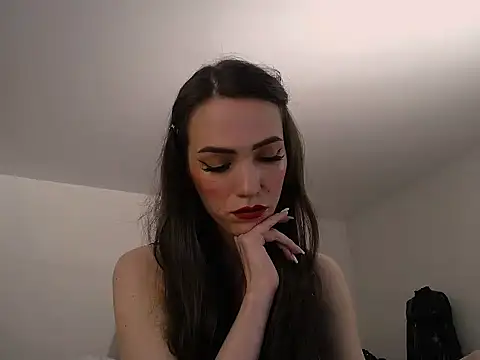 AlienaMoore's Live XXX Chat