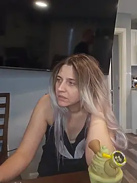 ScarletsWeb XXX чат на живо