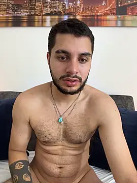 AmadeoWild Chat XXX live