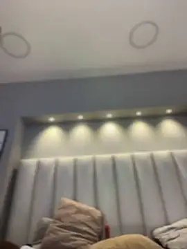 Chat +18 de MiahWindsor ao vivo