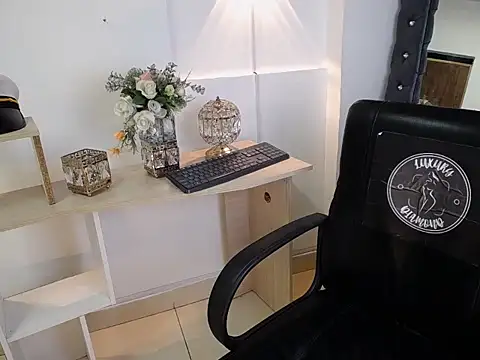 Chat +18 de Nicolas_Rosenthal ao vivo