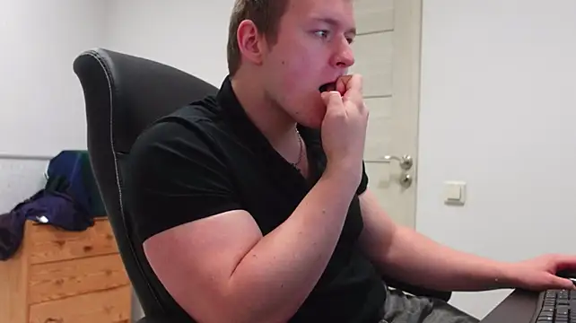 Richard_Dullas XXX чат на живо