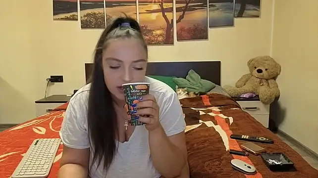 Онлайн чат XXX adelline