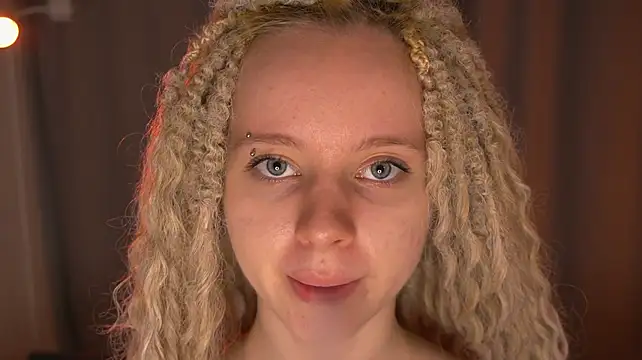 quake_123 – Naživo XXX chat