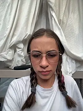 دردشة Chloe_Key الجنسية المباشرة