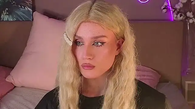 Chat +18 de cumboydoll ao vivo