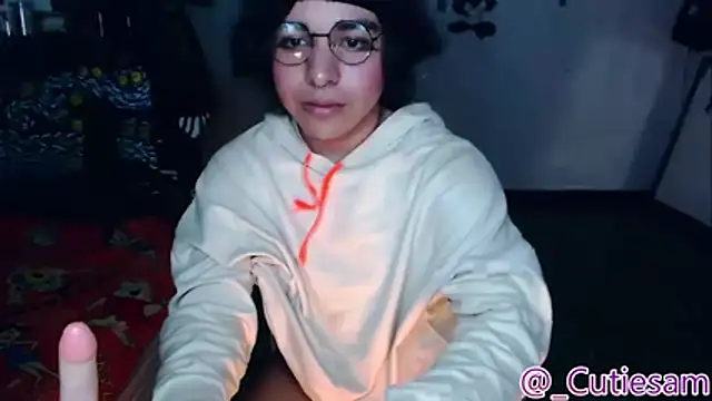 Cutie_Sam 现场XXX聊天