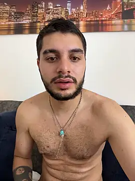 Chat +18 de AmadeoWild ao vivo
