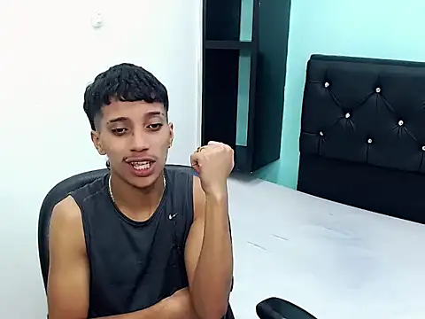 brayan__hot__ élő XXX-chatje