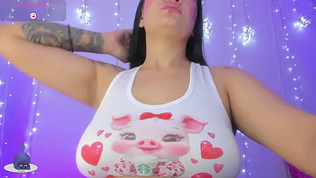 XXX chat uživo modela roseliam25