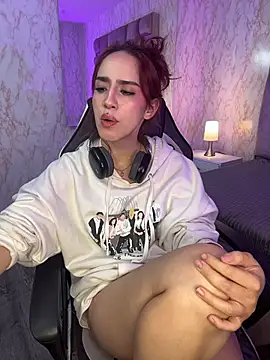 Elodiee_Roussee Live XXX-Chat