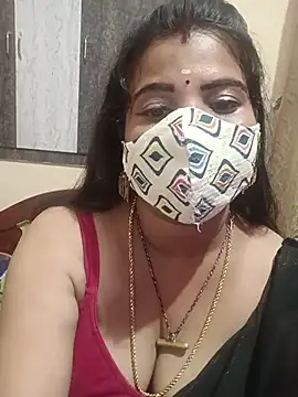Devi_Tina লাইভ XXX চ্যাট