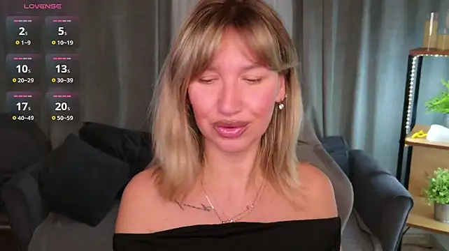 MilaBott's Live XXX Chat
