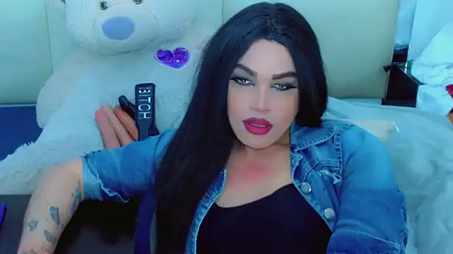 Živý XXX chat NharaBigCock