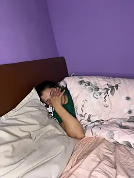 Chat +18 de RaduuuxXx ao vivo