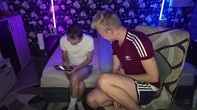 Vuitton Chat XXX live