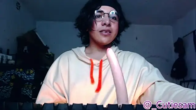 Chat XXX ao vivo de Cutie_Sam