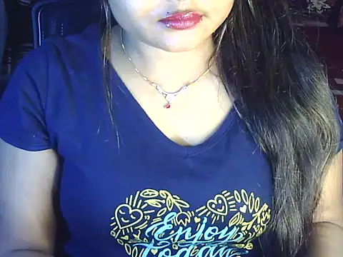Nusrat_Faria Chat XXX in diretta