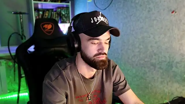 XXX chat uživo modela _Serious_Man
