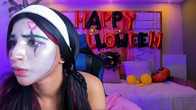 Emily_bruss élő XXX-chatje