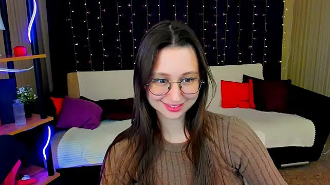YourLovellyStory's Live XXX Chat