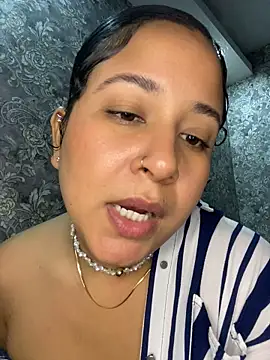 DaphneSky Chat XXX live