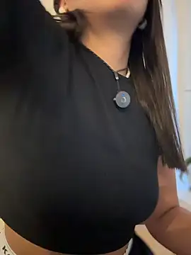 Soy_DanielaのライブXXXチャット
