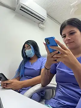 Mia_Alanna élő XXX-chatje