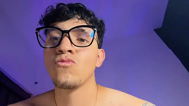 Chat +18 de Aangelhot ao vivo