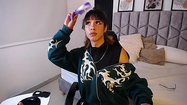 Sweet_Poison37 élő XXX-chatje