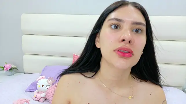 Chat +18 de Atenea_Bunny ao vivo