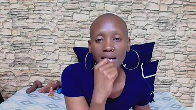 EbonyOlive69 Live XXX-chat