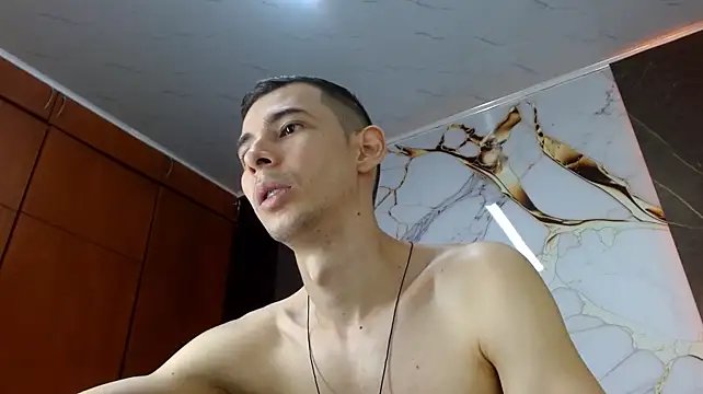 Chat XXX ao vivo de Brandon_Wolf