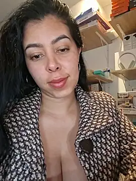 הופעת וובקאם של Luianna