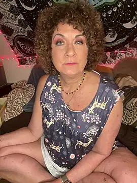 SuzyCatzz's Live XXX Chat