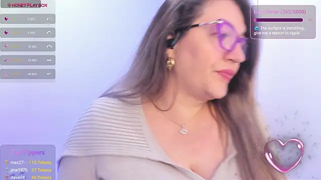 Naty_Mature_のライブXXXチャット