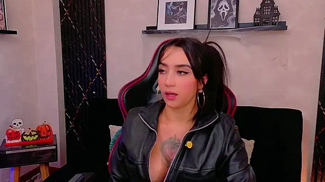 Živý XXX chat EmmyEvans1